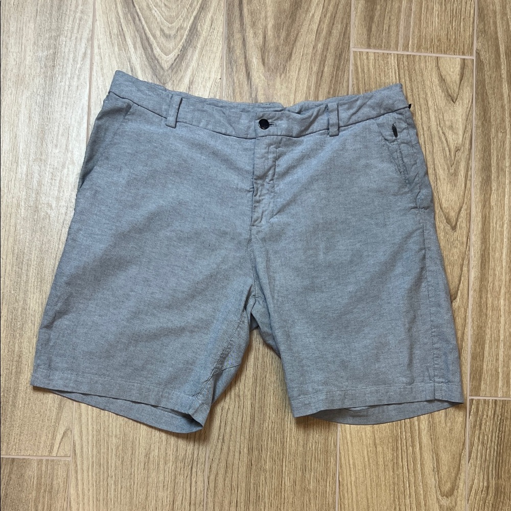 Lululemon Commission Short Qwick Oxford Flat Front 9” Inseam